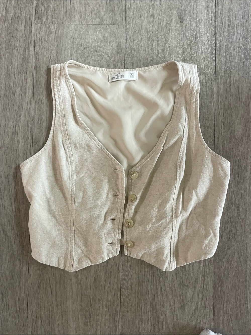 Hollister Cream Button-Front Cropped Vest